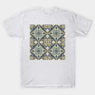 Decorative pattern in Baroque style T-Shirt